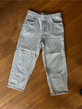KOTN Unisex Antifit Denim In Light Wash Size 38x28